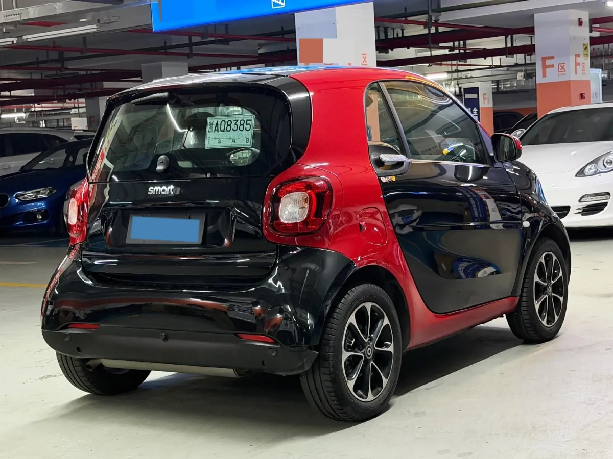 2017 Smart smart fortwo 1.0L 71HP L3 6DCT,autocango,china used car exporter,china ev exporter,chinese used car exporter,chinese used ev exporter