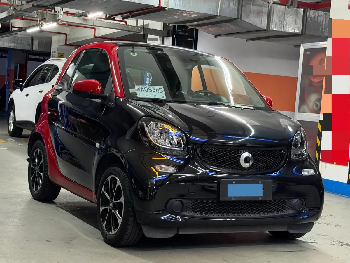2017 Smart smart fortwo 1.0L 71HP L3 6DCT,autocango,china used car exporter,china ev exporter,chinese used car exporter,chinese used ev exporter