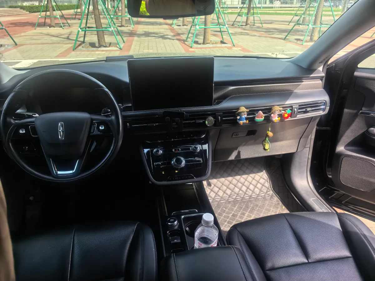 2021 Lincoln Corsair 2.0T 245HP L4 8AT,autocango,china used car exporter,china ev exporter,chinese used car exporter,chinese used ev exporter