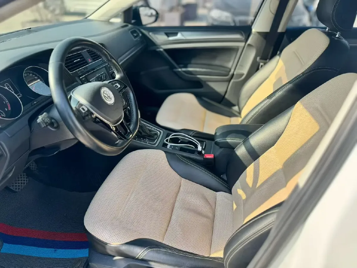 2017 Volkswagen Golf 1.4T 131HP L4 7DCT,autocango,china used car exporter,china ev exporter,chinese used car exporter,chinese used ev exporter