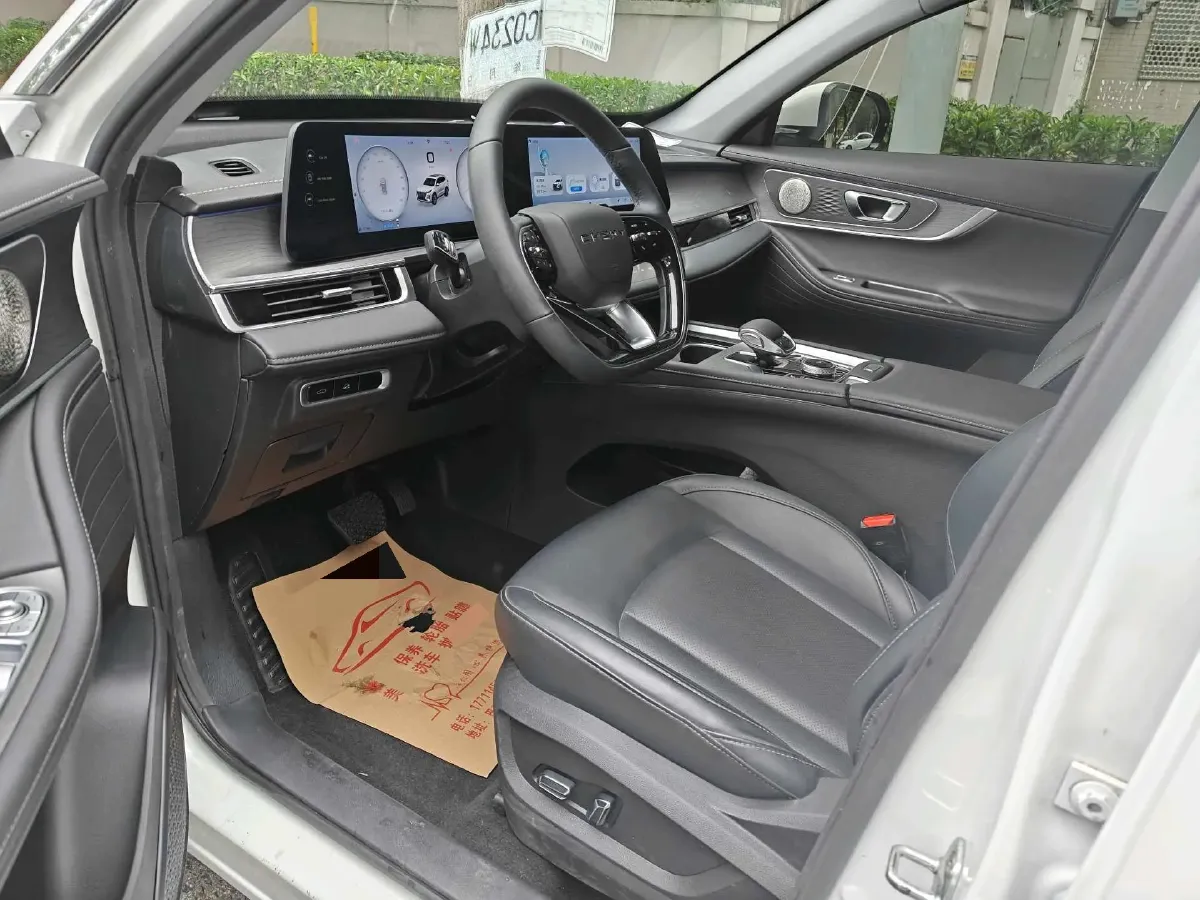 2024 Chery Tiggo 8 PRO 1.6T 197HP L4 7DCT,autocango,china used car exporter,china ev exporter,chinese used car exporter,chinese used ev exporter