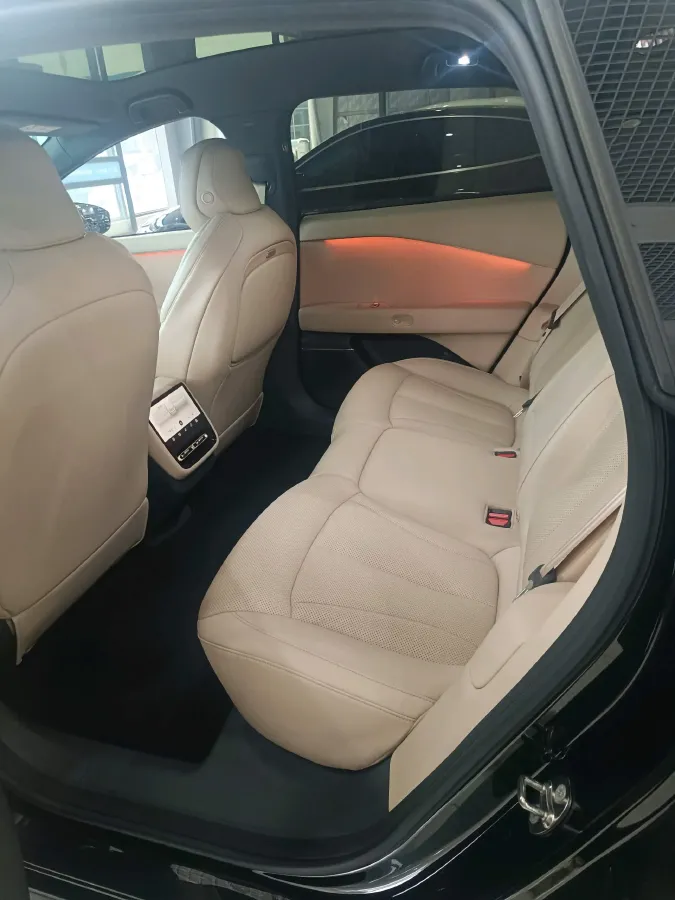 2024 Xpeng P7+ BEV 60.7KWH,autocango,china used car exporter,china ev exporter,chinese used car exporter,chinese used ev exporter