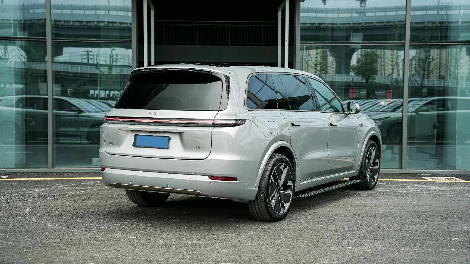 2024 Land Rover Range Rover Evoque 1.5T 200HP L3 8AT PHEV 15.5KWH,autocango,china used car exporter,china ev exporter,chinese used car exporter,chinese used ev exporter