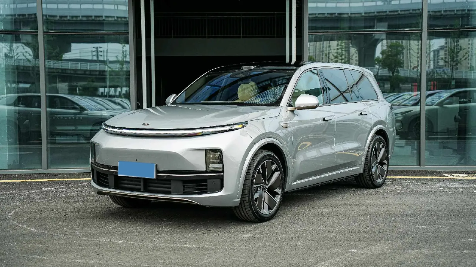 2024 Land Rover Range Rover Evoque 1.5T 200HP L3 8AT PHEV 15.5KWH,autocango,china used car exporter,china ev exporter,chinese used car exporter,chinese used ev exporter