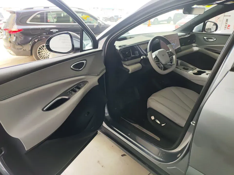 2026 Jetour ShanHai L7 PLUS 1.5T 156HP L4 1DHT PHEV,autocango,china used car exporter,china ev exporter,chinese used car exporter,chinese used ev exporter