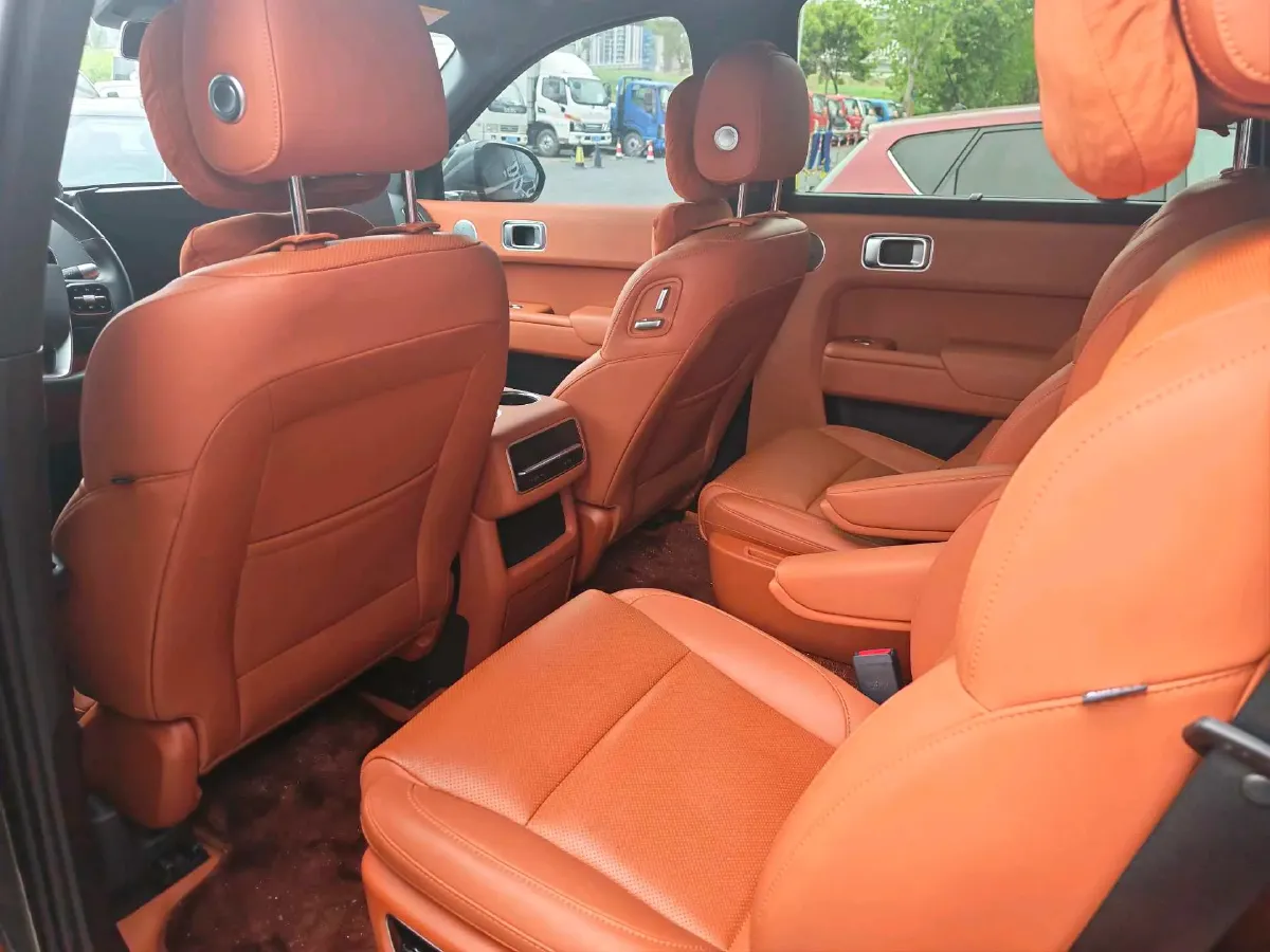 2023 Li L8 Range Extended 154HP REEV 40.9KWH,autocango,china used car exporter,china ev exporter,chinese used car exporter,chinese used ev exporter