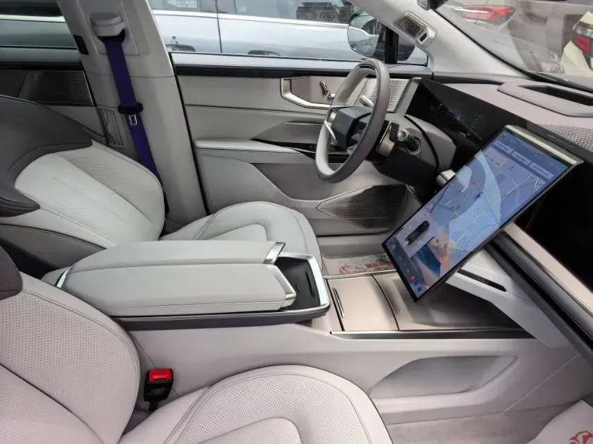 2023 HiPhi Y BEV 76.6KWH,autocango,china used car exporter,china ev exporter,chinese used car exporter,chinese used ev exporter