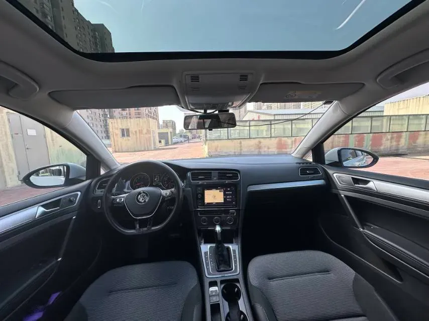 2019 Volkswagen Golf 1.6L 110HP L4 6AT,autocango,china used car exporter,china ev exporter,chinese used car exporter,chinese used ev exporter