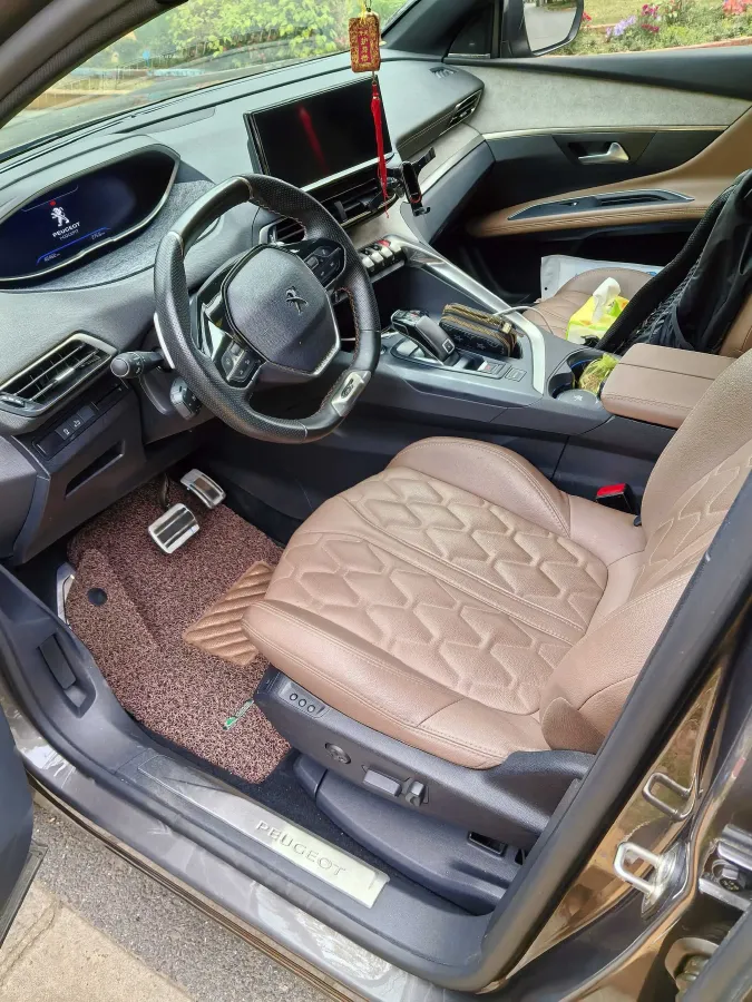 2021 Peugeot 5008 1.8T 211HP L4 8AT,autocango,china used car exporter,china ev exporter,chinese used car exporter,chinese used ev exporter