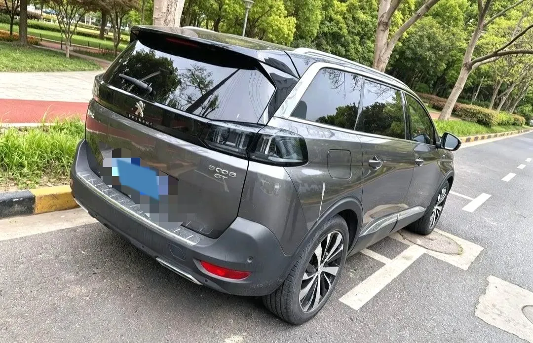2021 Peugeot 5008 1.8T 211HP L4 8AT,autocango,china used car exporter,china ev exporter,chinese used car exporter,chinese used ev exporter