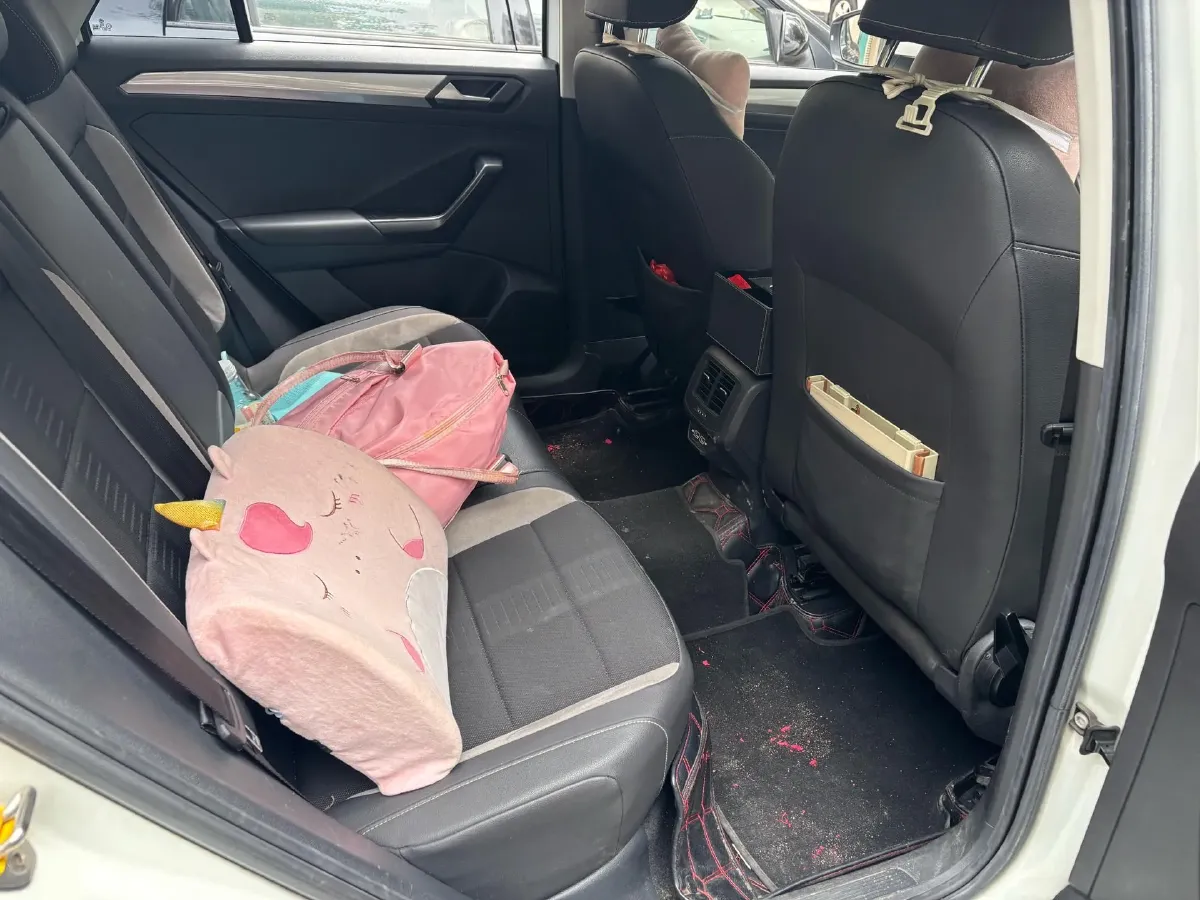 2019 Volkswagen T-Roc 1.4T 131HP L4 7DCT,autocango,china used car exporter,china ev exporter,chinese used car exporter,chinese used ev exporter