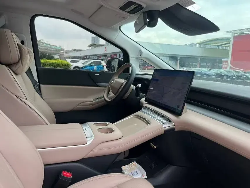 2024 Xpeng X9 BEV 101.5KWH,autocango,china used car exporter,china ev exporter,chinese used car exporter,chinese used ev exporter