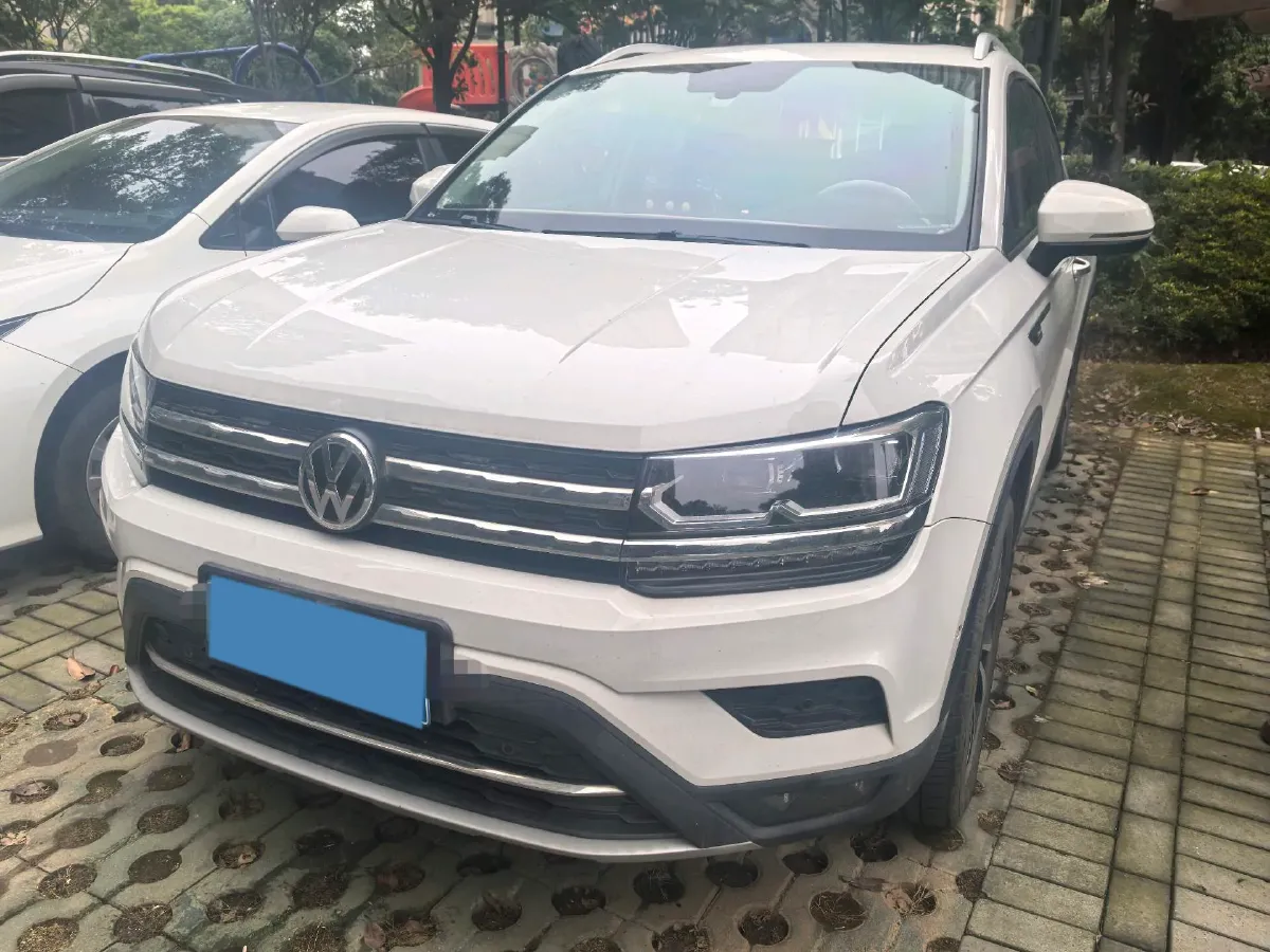 2020 Volkswagen Tharu 2.0T 186HP L4 7DCT,autocango,china used car exporter,china ev exporter,chinese used car exporter,chinese used ev exporter