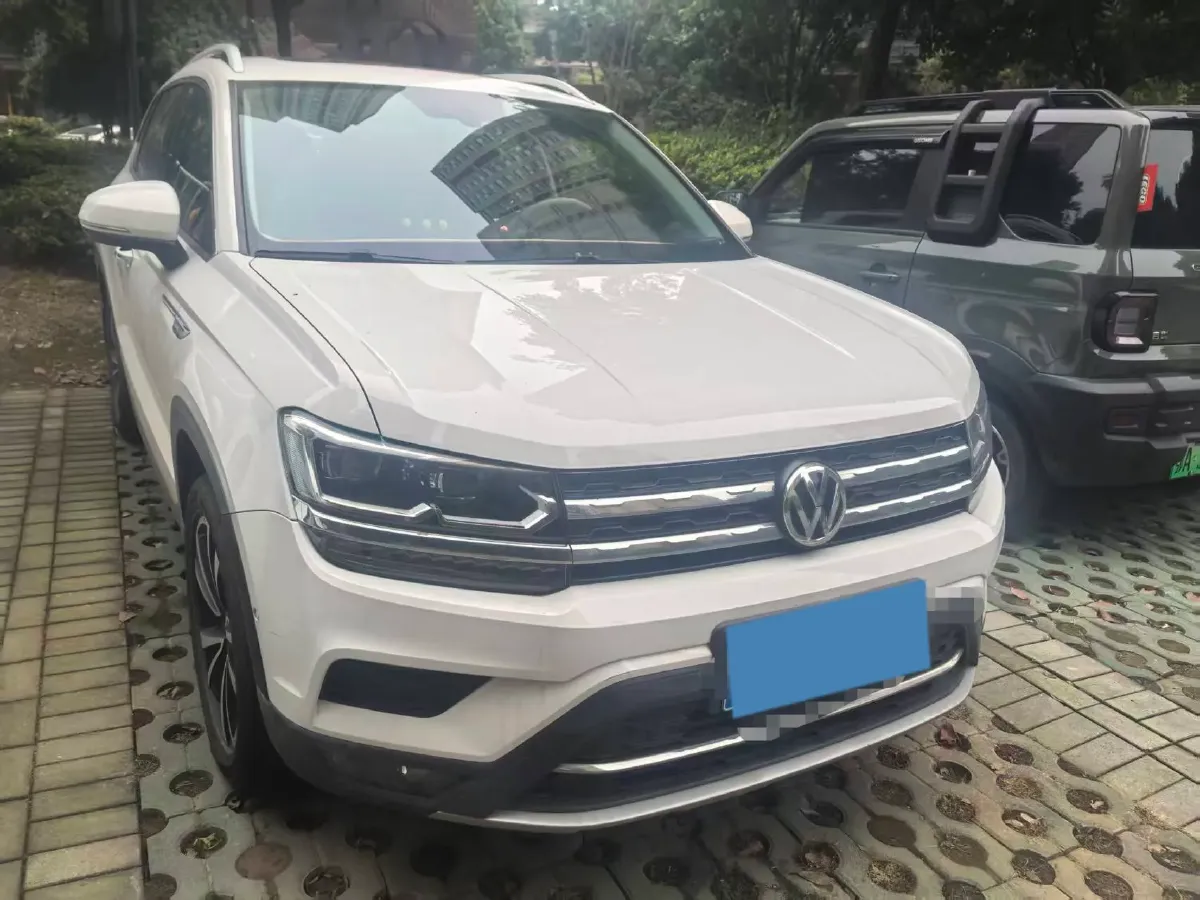 2020 Volkswagen Tharu 2.0T 186HP L4 7DCT,autocango,china used car exporter,china ev exporter,chinese used car exporter,chinese used ev exporter