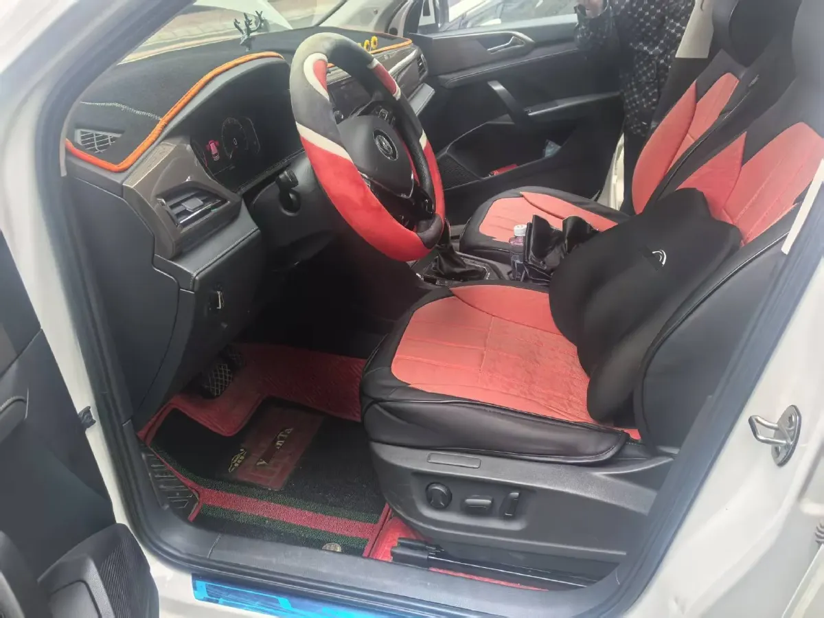 2020 Volkswagen Tharu 2.0T 186HP L4 7DCT,autocango,china used car exporter,china ev exporter,chinese used car exporter,chinese used ev exporter