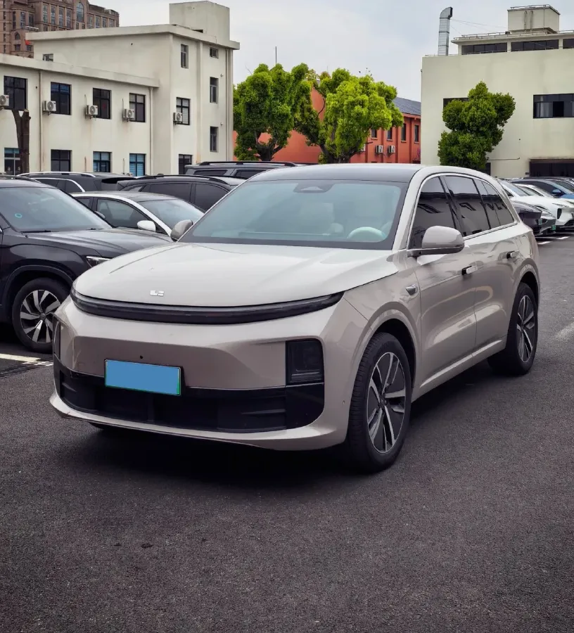 2024 Li L6 Range Extended 154HP L4 REEV 36.8KWH,autocango,china used car exporter,china ev exporter,chinese used car exporter,chinese used ev exporter