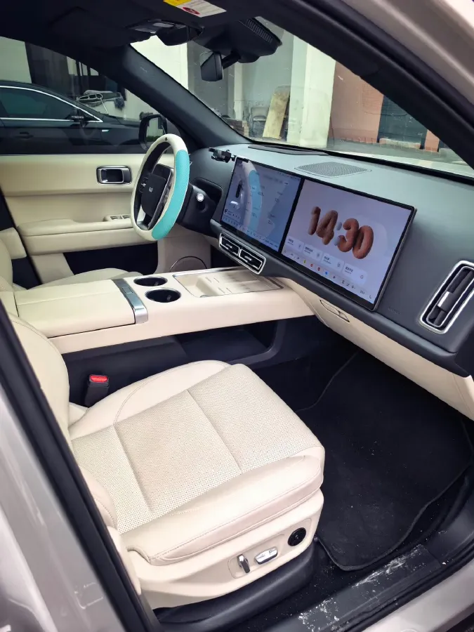 2024 Li L6 Range Extended 154HP L4 REEV 36.8KWH,autocango,china used car exporter,china ev exporter,chinese used car exporter,chinese used ev exporter