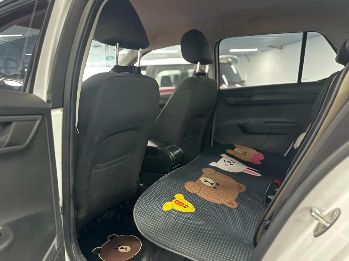 2017 Skoda Fabia 1.4L 90HP L4 6AT,autocango,china used car exporter,china ev exporter,chinese used car exporter,chinese used ev exporter