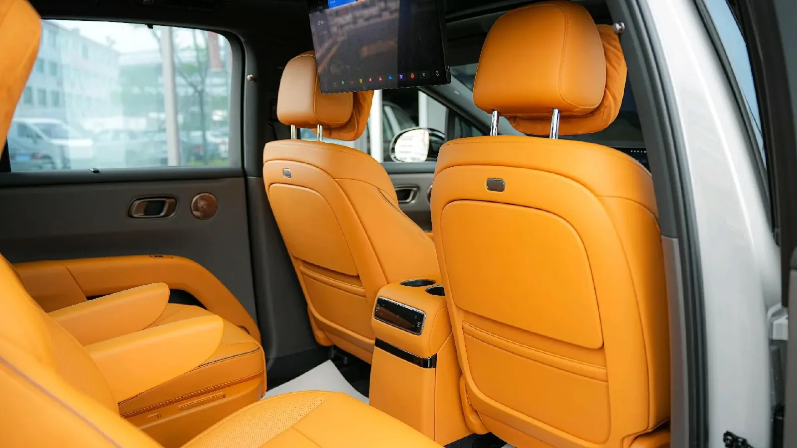 2025 Li i8 BEV,autocango,china used car exporter,china ev exporter,chinese used car exporter,chinese used ev exporter