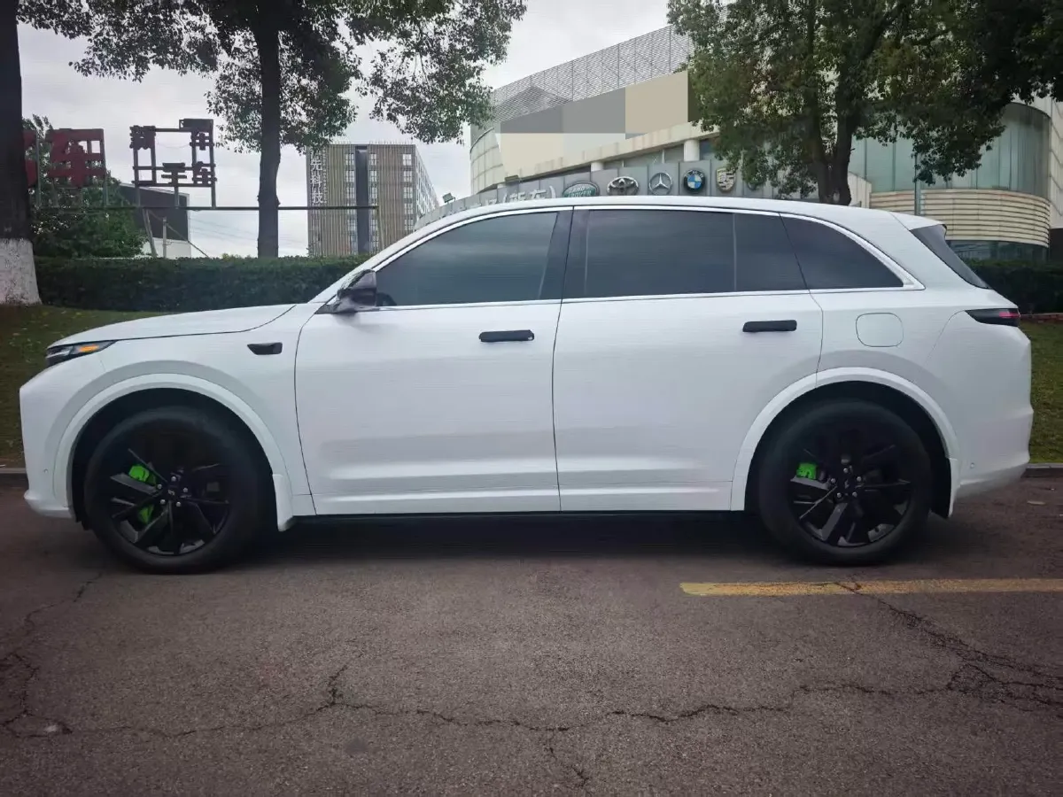 2023 Li L7 Range Extended 154HP REEV 40.9KWH,autocango,china used car exporter,china ev exporter,chinese used car exporter,chinese used ev exporter