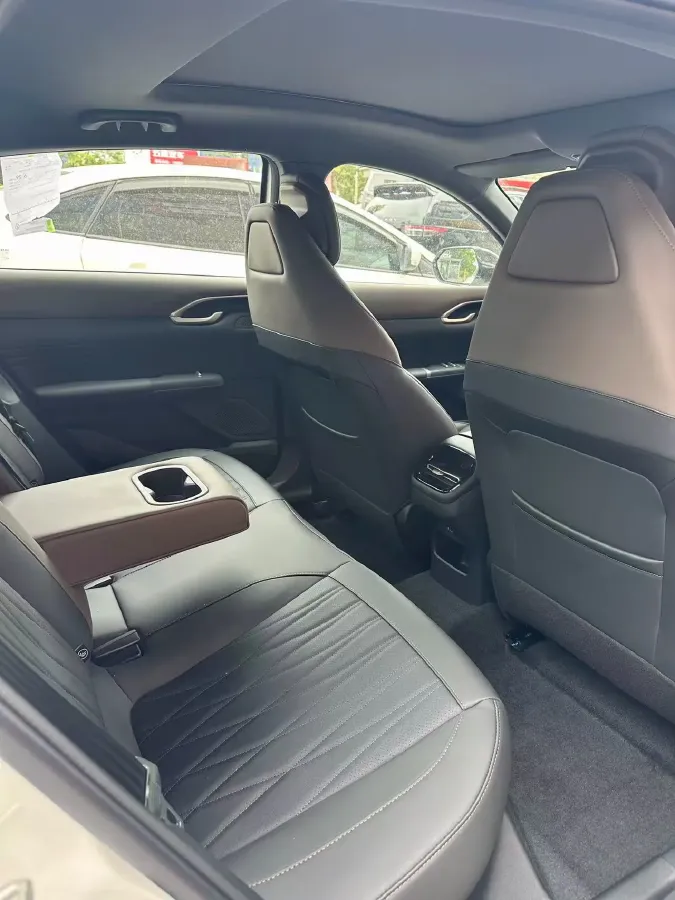 2026 ChangAn Eado 1.5T 192HP L4 7DCT,autocango,china used car exporter,china ev exporter,chinese used car exporter,chinese used ev exporter