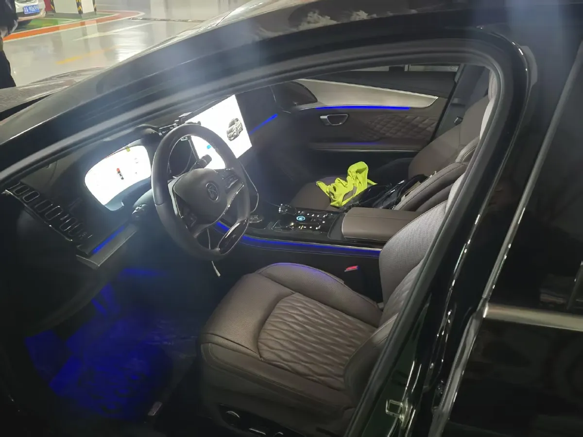 2023 BYD Han BEV 72KWH,autocango,china used car exporter,china ev exporter,chinese used car exporter,chinese used ev exporter