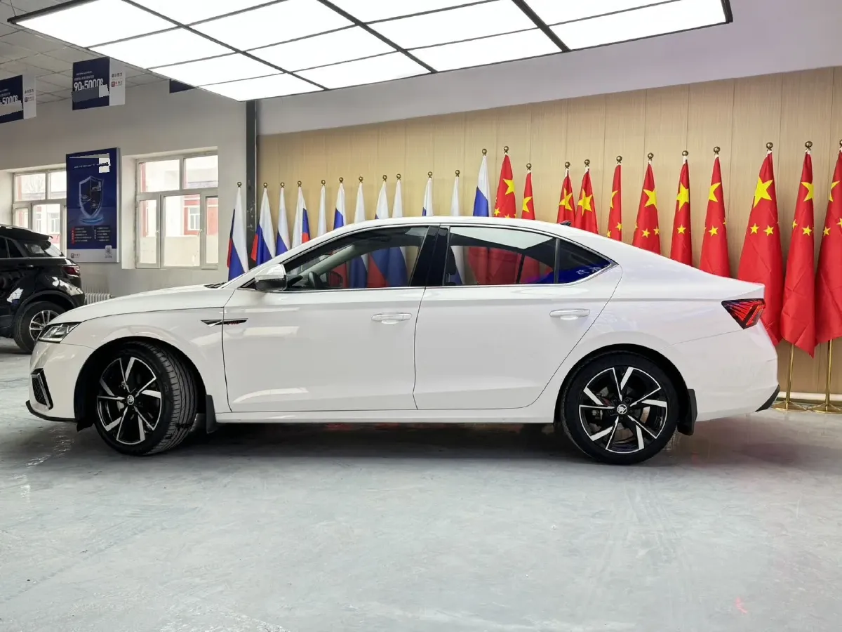2021 Skoda Octavia 1.4T 150HP L4 7DCT,autocango,china used car exporter,china ev exporter,chinese used car exporter,chinese used ev exporter