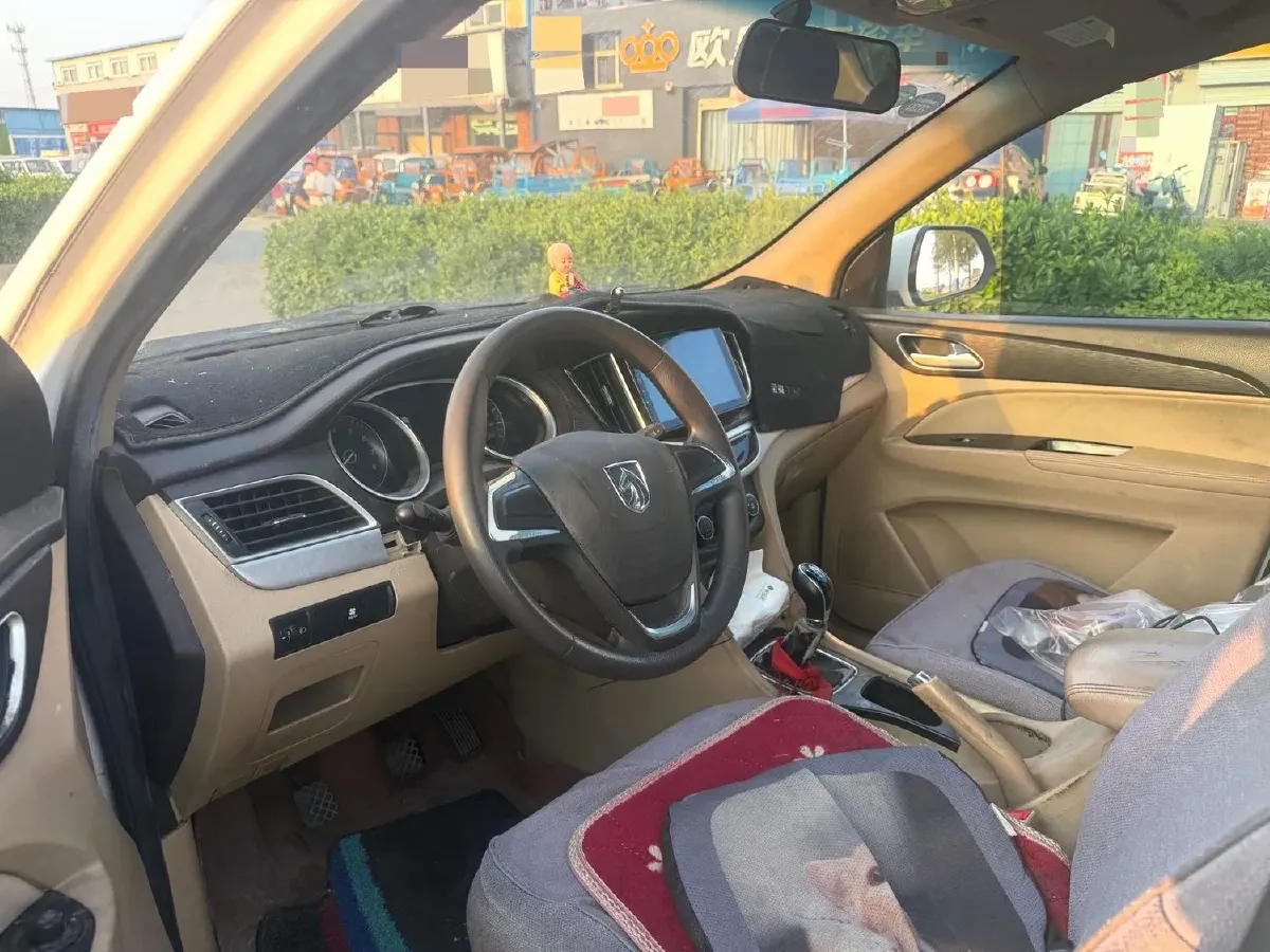 2016 BaoJun 730 1.5L 112HP L4 5MT,autocango,china used car exporter,china ev exporter,chinese used car exporter,chinese used ev exporter