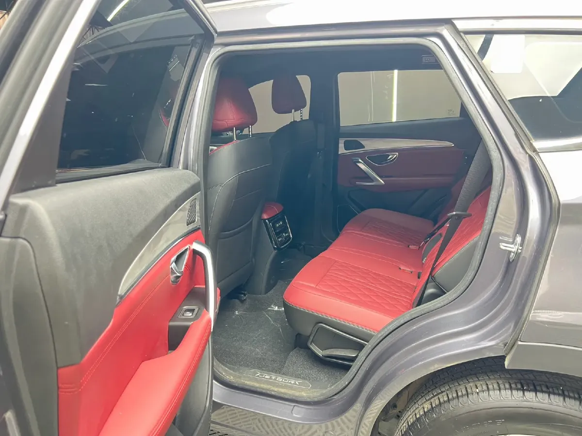 2023 Jetour X70 Plus 1.5T 156HP L4 6DCT,autocango,china used car exporter,china ev exporter,chinese used car exporter,chinese used ev exporter