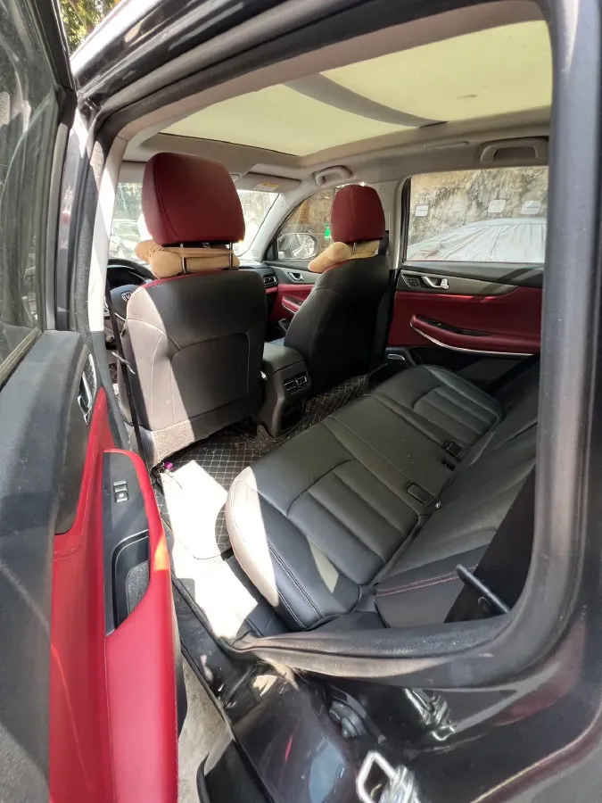 2023 ChangAn CS75 1.5T 188HP L4 7DCT,autocango,china used car exporter,china ev exporter,chinese used car exporter,chinese used ev exporter