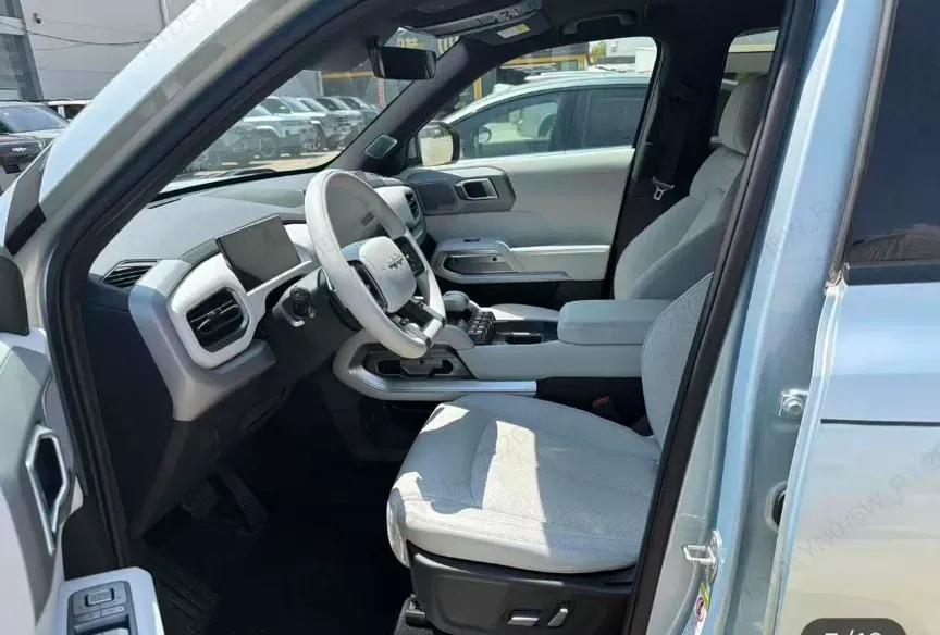 2025 FangChengBao Tai 3 BEV,autocango,china used car exporter,china ev exporter,chinese used car exporter,chinese used ev exporter