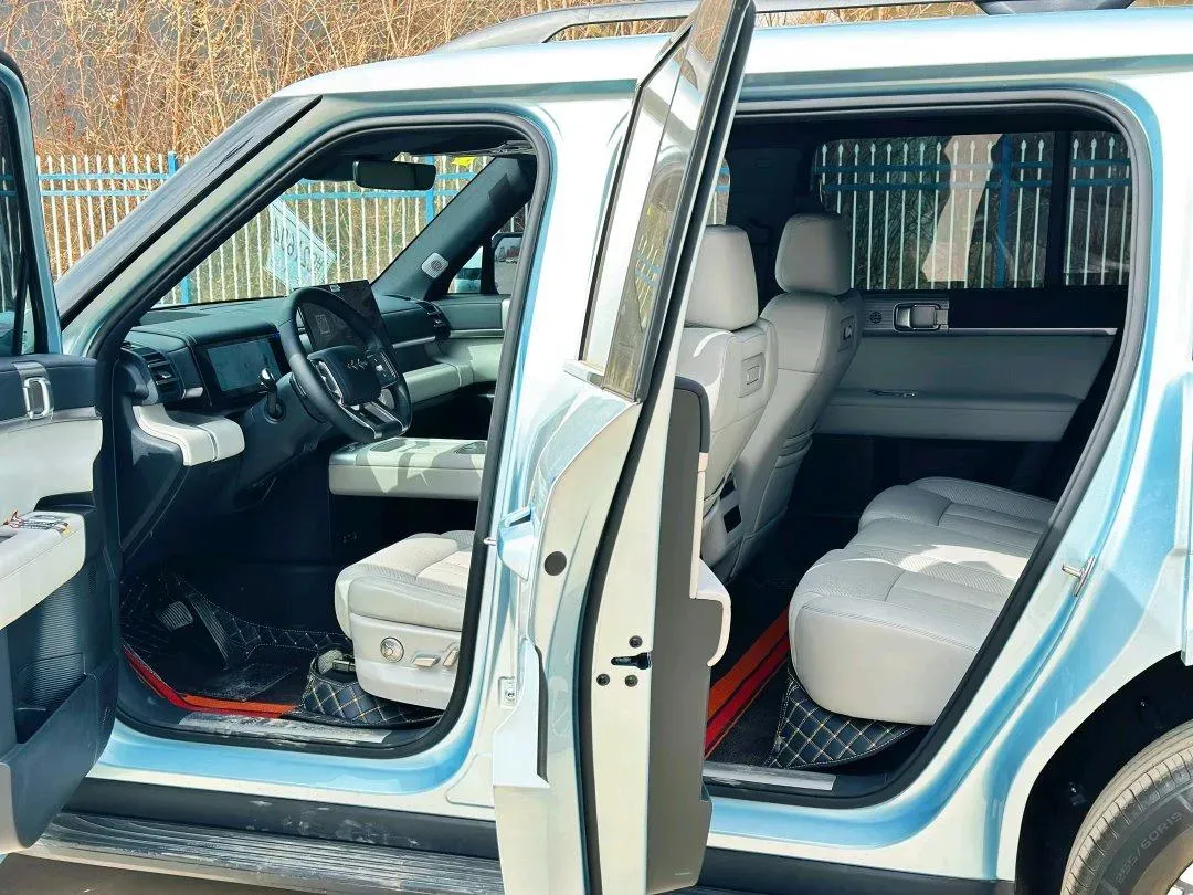 2025 FangChengBao Tai 7 1.5T 156HP L4 E-CVT PHEV,autocango,china used car exporter,china ev exporter,chinese used car exporter,chinese used ev exporter