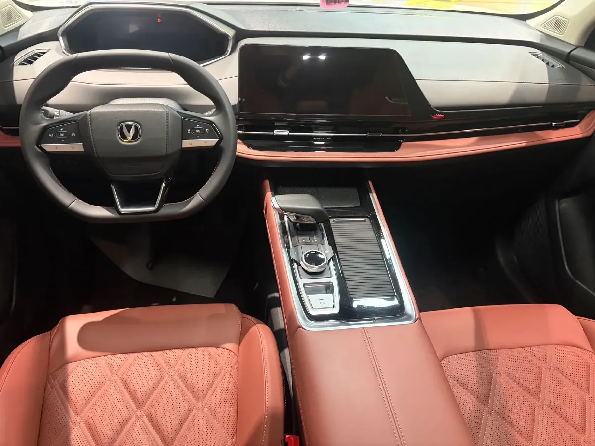 2023 ChangAn CS55 Plus 1.5T 188HP L4 7DCT,autocango,china used car exporter,china ev exporter,chinese used car exporter,chinese used ev exporter