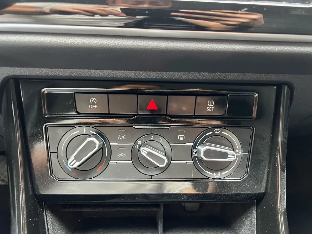 2022 Jetta VS5 1.4T 150HP L4 6AT,autocango,china used car exporter,china ev exporter,chinese used car exporter,chinese used ev exporter