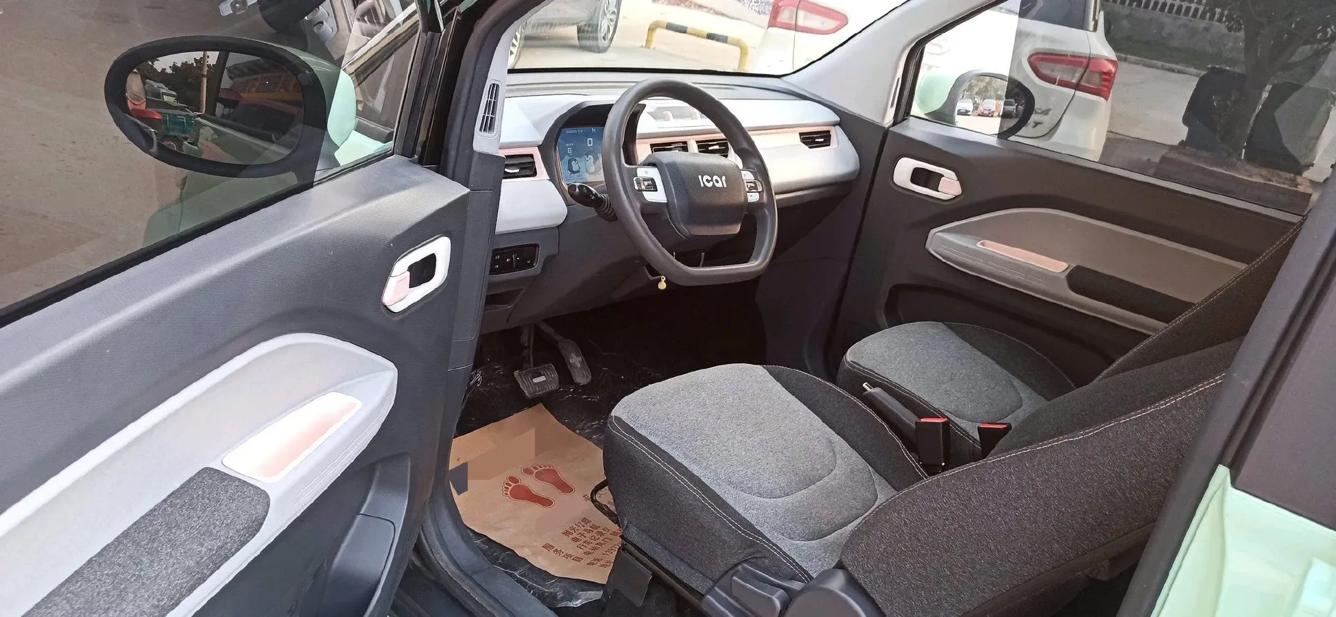 2022 Chery QQ Ice Cream BEV 13.85KWH,autocango,china used car exporter,china ev exporter,chinese used car exporter,chinese used ev exporter