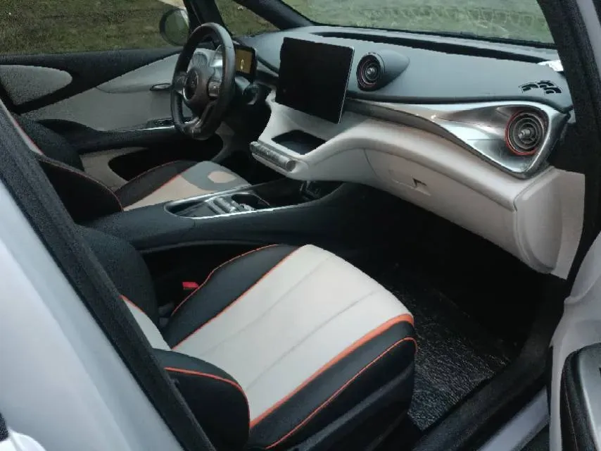 2021 Ford Escort 1.5L 122HP L3 6AT,autocango,china used car exporter,china ev exporter,chinese used car exporter,chinese used ev exporter