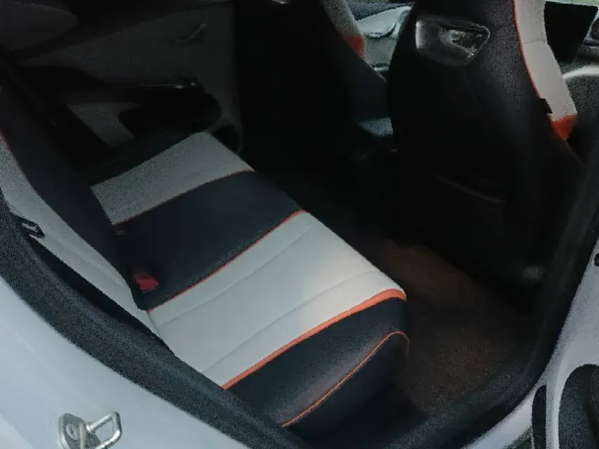 2021 Ford Escort 1.5L 122HP L3 6AT,autocango,china used car exporter,china ev exporter,chinese used car exporter,chinese used ev exporter