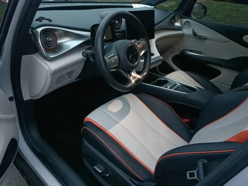 2021 Ford Escort 1.5L 122HP L3 6AT,autocango,china used car exporter,china ev exporter,chinese used car exporter,chinese used ev exporter