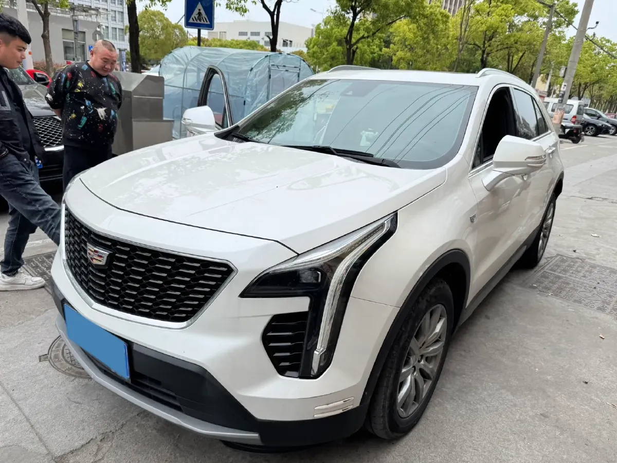 2022 Cadillac XT4 2.0T 237HP L4 9AT,autocango,china used car exporter,china ev exporter,chinese used car exporter,chinese used ev exporter