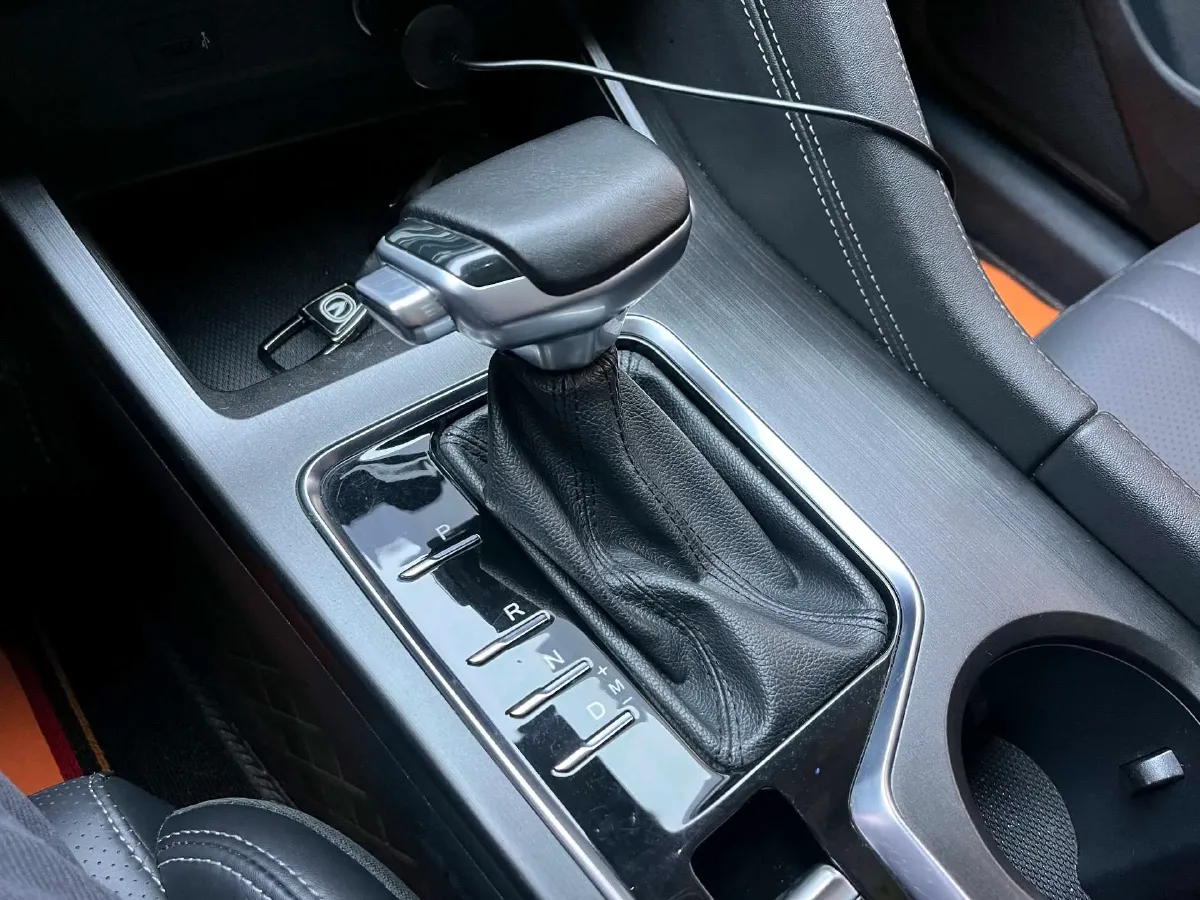 2020 ChangAn CS75 Plus 1.5T 178HP L4 6AT,autocango,china used car exporter,china ev exporter,chinese used car exporter,chinese used ev exporter