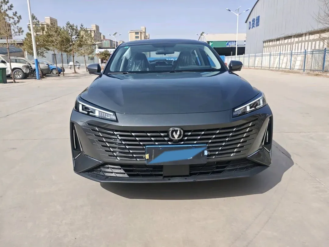 2026 ChangAn Eado 1.5T 192HP L4 7DCT,autocango,china used car exporter,china ev exporter,chinese used car exporter,chinese used ev exporter