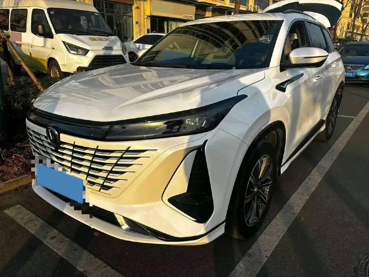 2023 ChangAn CS75 Plus 1.5T 188HP L4 8AT,autocango,china used car exporter,china ev exporter,chinese used car exporter,chinese used ev exporter