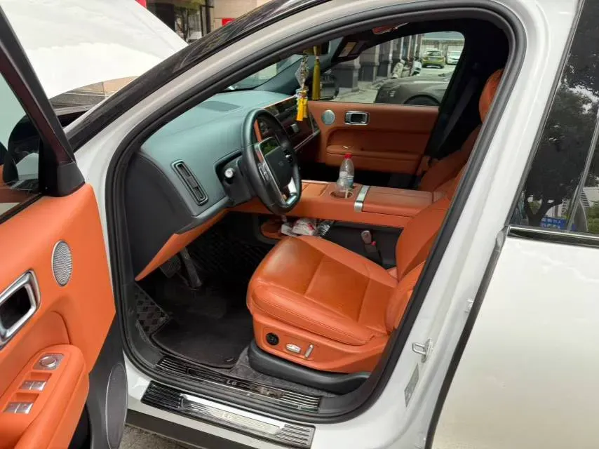 2024 Li L6 Range Extended 154HP L4 REEV 36.8KWH,autocango,china used car exporter,china ev exporter,chinese used car exporter,chinese used ev exporter