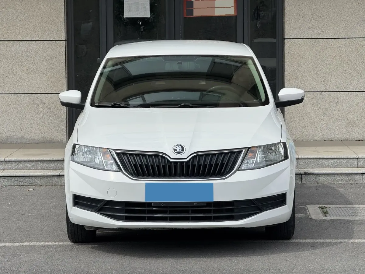 2018 Skoda Rapid Spaceback 1.6L 110HP L4 6AT,autocango,china used car exporter,china ev exporter,chinese used car exporter,chinese used ev exporter