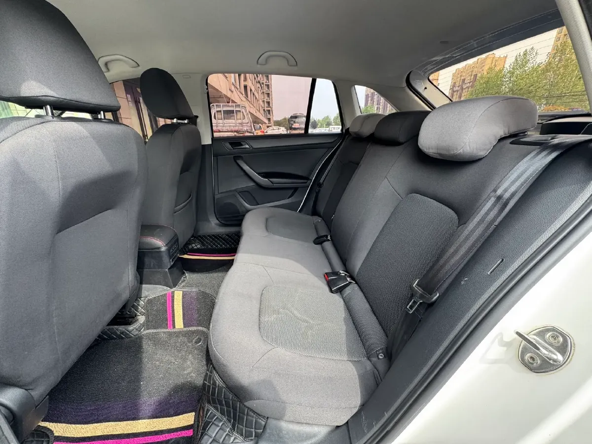 2018 Skoda Rapid Spaceback 1.6L 110HP L4 6AT,autocango,china used car exporter,china ev exporter,chinese used car exporter,chinese used ev exporter