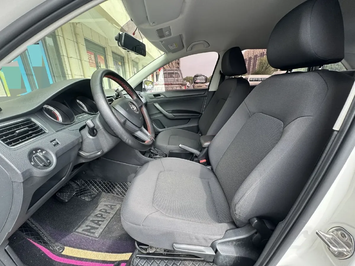 2018 Skoda Rapid Spaceback 1.6L 110HP L4 6AT,autocango,china used car exporter,china ev exporter,chinese used car exporter,chinese used ev exporter