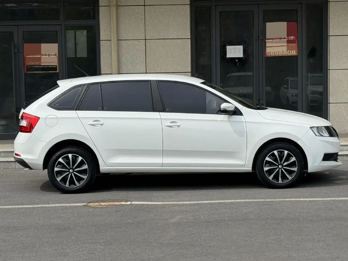 2018 Skoda Rapid Spaceback 1.6L 110HP L4 6AT,autocango,china used car exporter,china ev exporter,chinese used car exporter,chinese used ev exporter