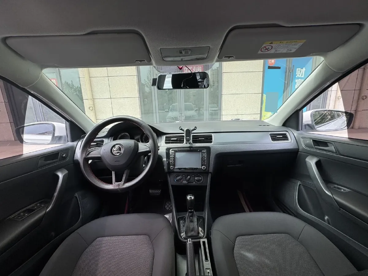 2018 Skoda Rapid Spaceback 1.6L 110HP L4 6AT,autocango,china used car exporter,china ev exporter,chinese used car exporter,chinese used ev exporter