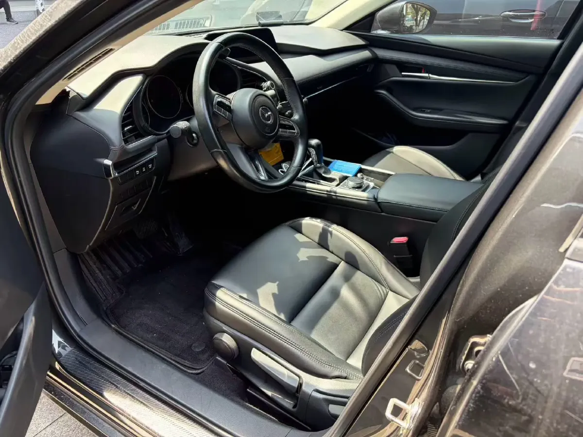 2021 Mazda 3 Axela 2.0L 158HP L4 6AT,autocango,china used car exporter,china ev exporter,chinese used car exporter,chinese used ev exporter