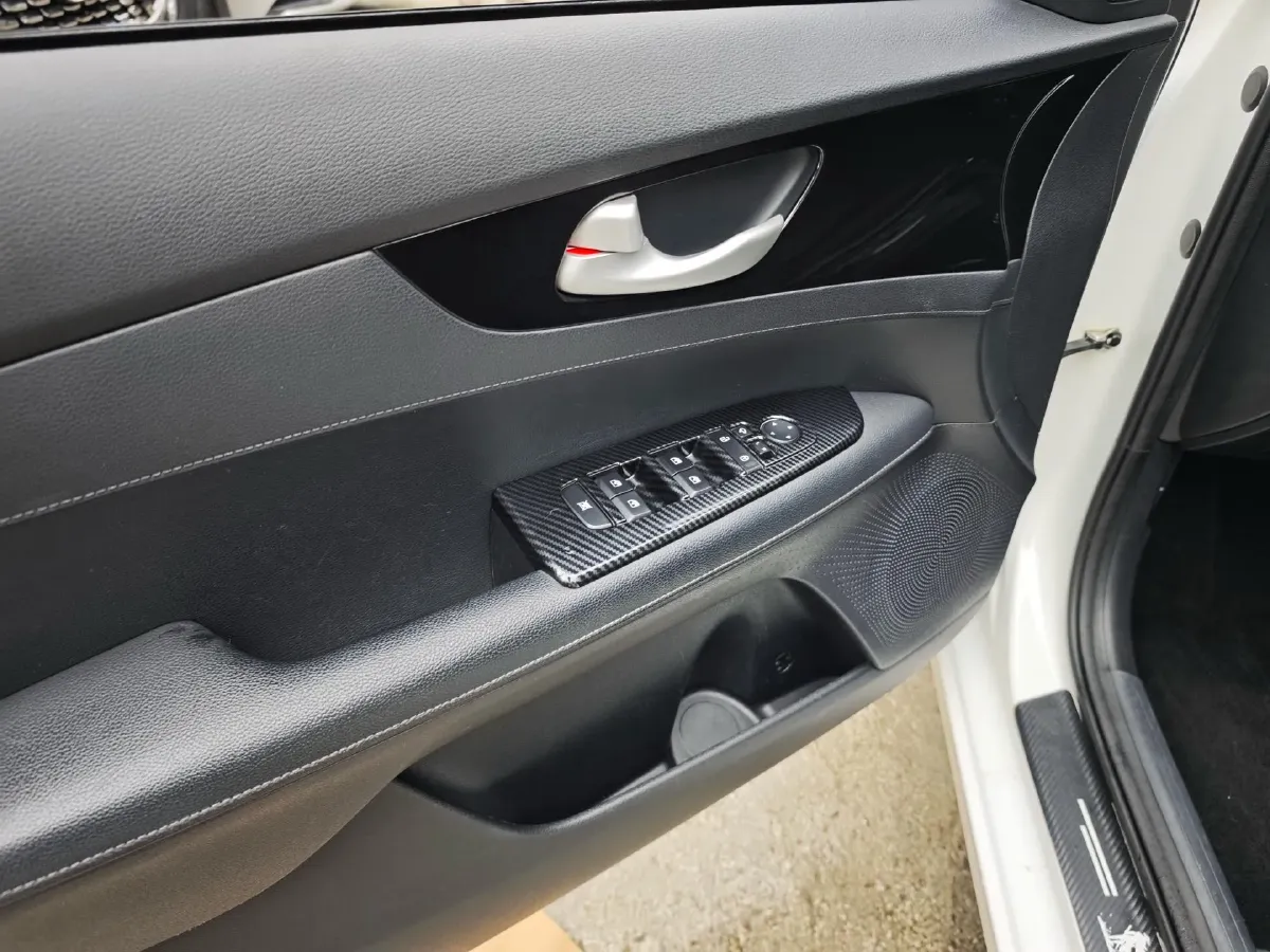 2021 Kia K3 1.5L 115HP L4 CVT,autocango,china used car exporter,china ev exporter,chinese used car exporter,chinese used ev exporter